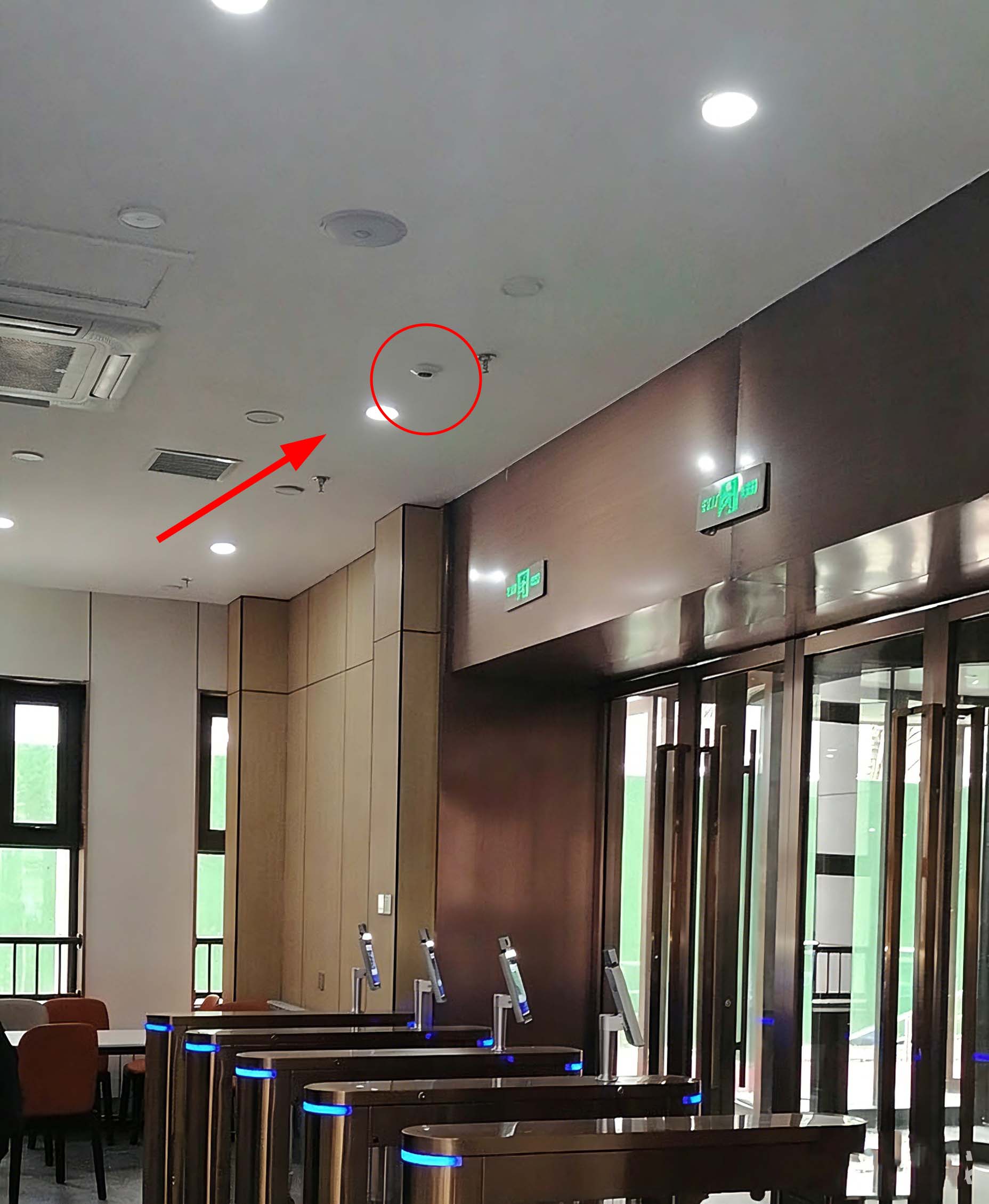 某建设兵团机关食堂采用我司客流统计系统管理员工就餐情况